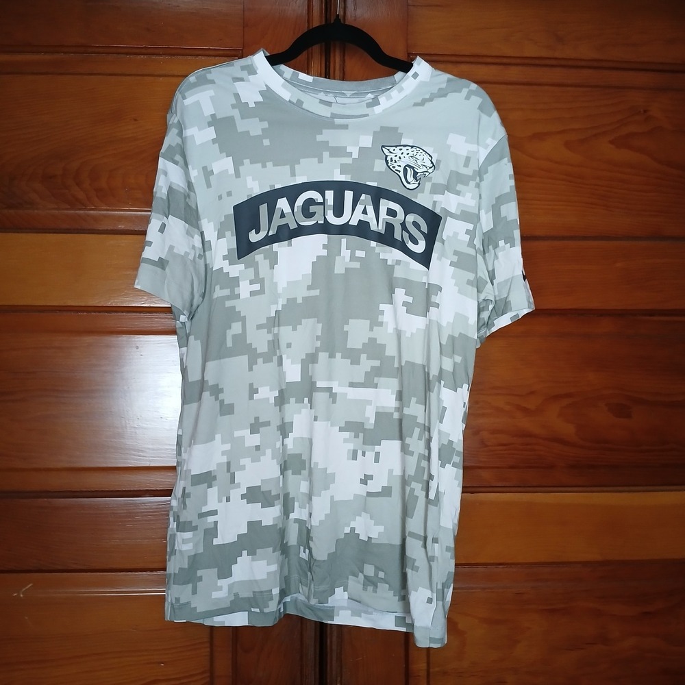 NWT Jacksonville Jaguars NFL Nike Dri-Fit Medium‎ Camo T Shirt Salute to Service